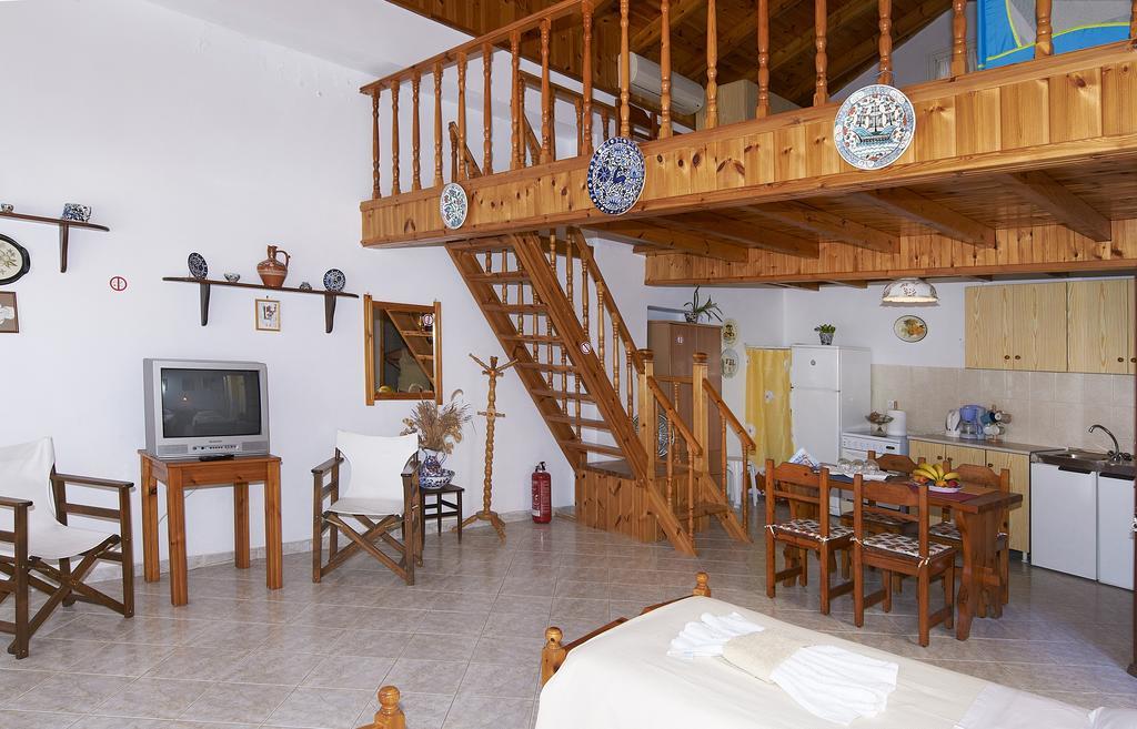 Symi Port View Apartment Oda fotoğraf